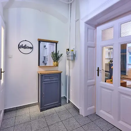 דירה Uhu's Golden Soho *