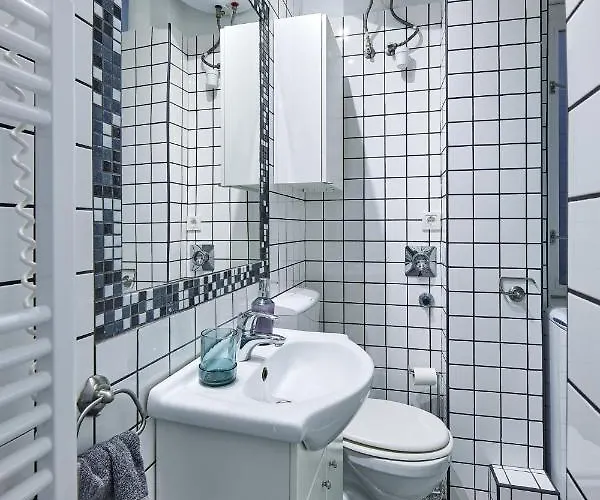 Uhu's Golden Soho Apartman Budapest