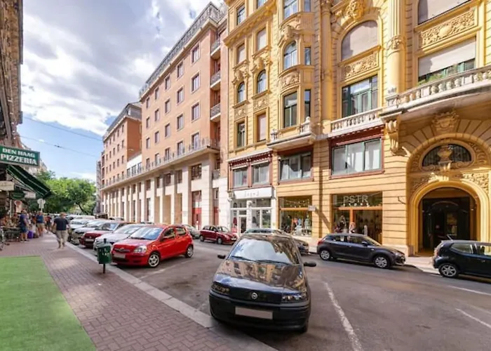 Apartament Uhu's Golden Soho