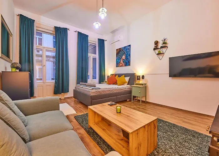 Uhu's Golden Soho Apartament Budapesta